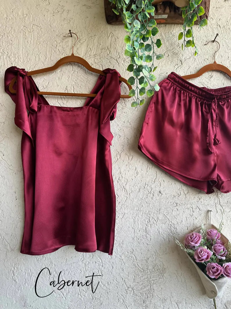 Satin Tie Knot Pajamas -Carbenet