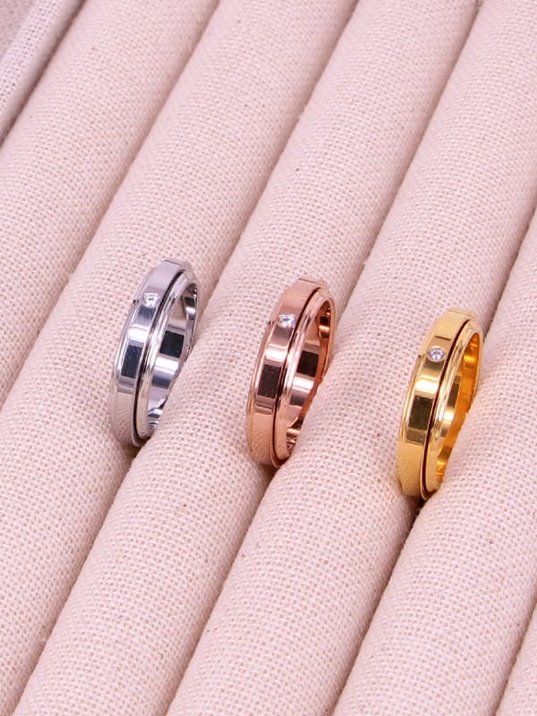 Rhine Stone Round Ring